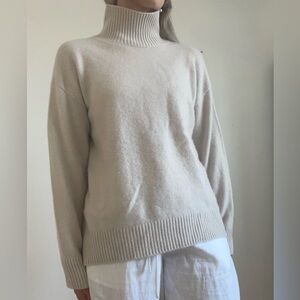 Babaton crema cashmere turtleneck